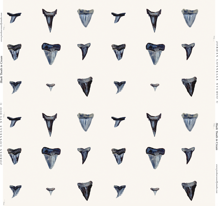 Shark Tooth in Cream Wallpaper SWATCH
